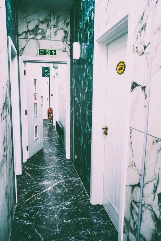 Fountain Hotel - Resim 13