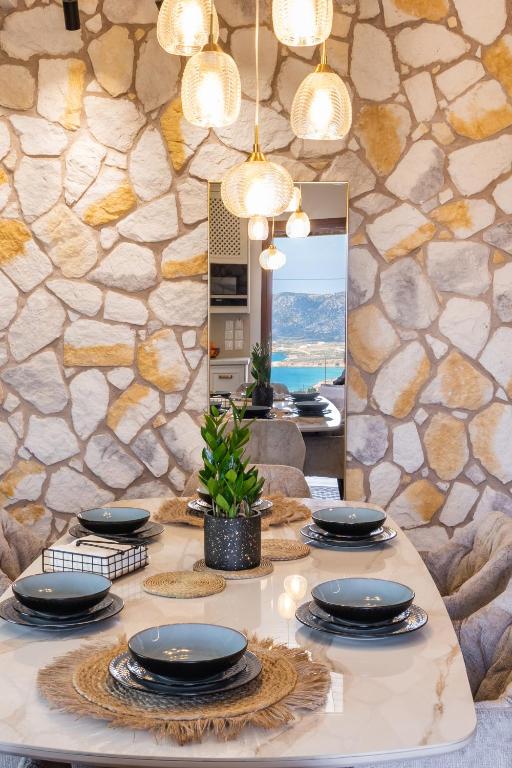 Fotografie z fotogalerie ubytování Lithos Luxury Pool Villa v destinaci Karpathos