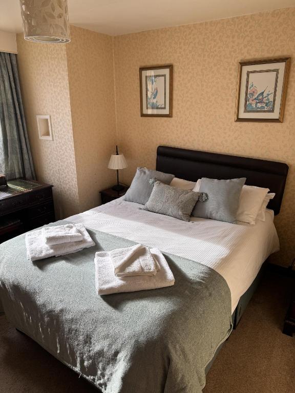 The White Lion Hotel - Standard Double Room