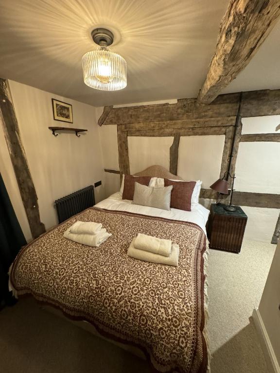 The White Lion Hotel - Deluxe Double Room With Shower