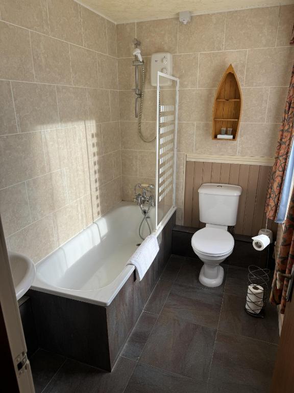 The White Lion Hotel - Standard Twin Room