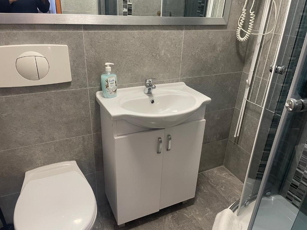 Koupelna v ubytování Willa Stenia Apartamenty