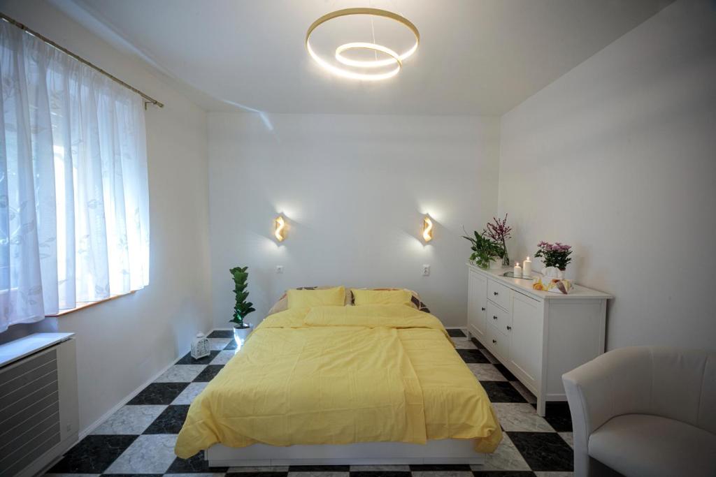 Birdnest Apartment 1118 Budapest, Ménesi út 34. fsz. 1 kép - 1