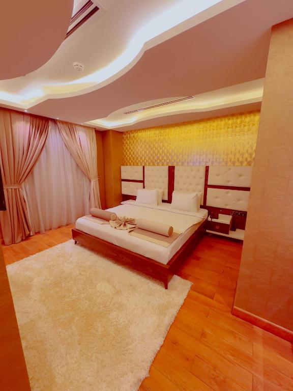 Granada Hotel - Deluxe King Suite