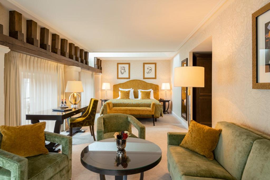 Postel nebo postele na pokoji v ubytování Grand Hotel Casselbergh