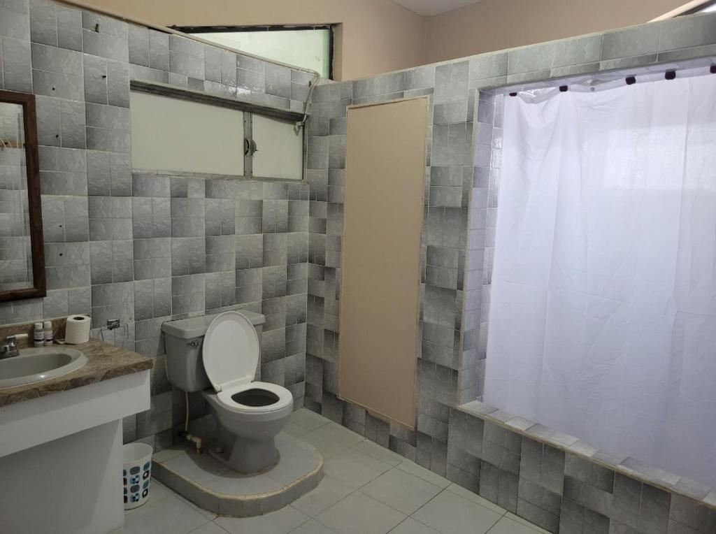 Arnold's Guest House - Suite D'une Chambre
