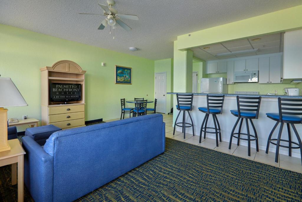 Palmetto Beachfront Hotel, a By The Sea Resort photo