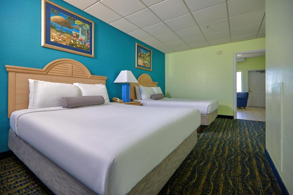 Palmetto Beachfront Hotel, a By The Sea Resort photo
