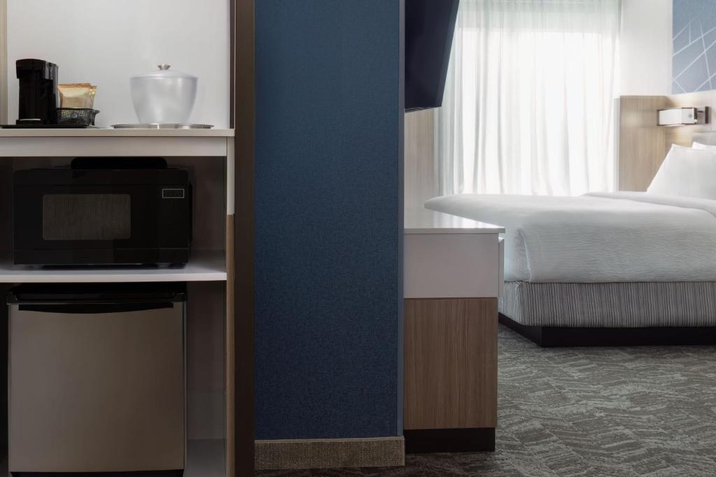SpringHill Suites by Marriott Pleasanton photo