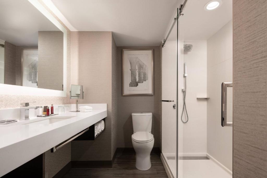 Marriott Riverside at the Convention Center - Club King Ou Chambre Double