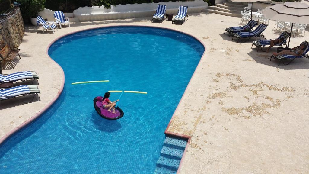 Villa Palmitas acogedor departamento nivel piscina gigante jardines - Villa De Lujo