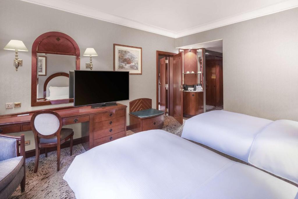 Madinah Hilton Hotel - Conectando O Quarto Da Família