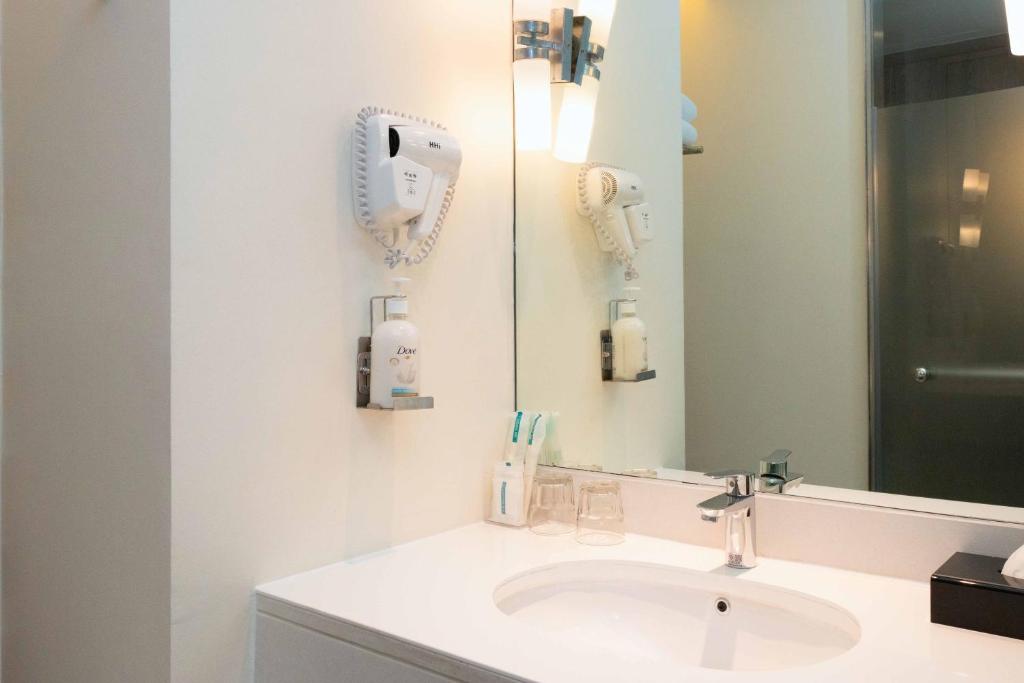 Holiday Inn Express Phuket Patong Beach Central, an IHG Hotel - Standaard King Room