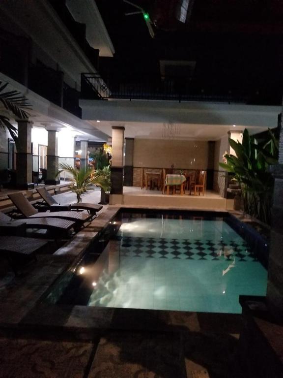 Bazén v ubytování Jepun Segara Guest House nebo v jeho okolí