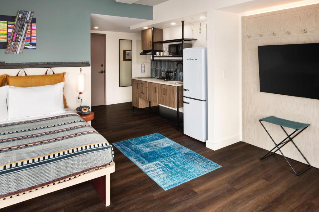 Moxy Halifax Downtown - Resim 4