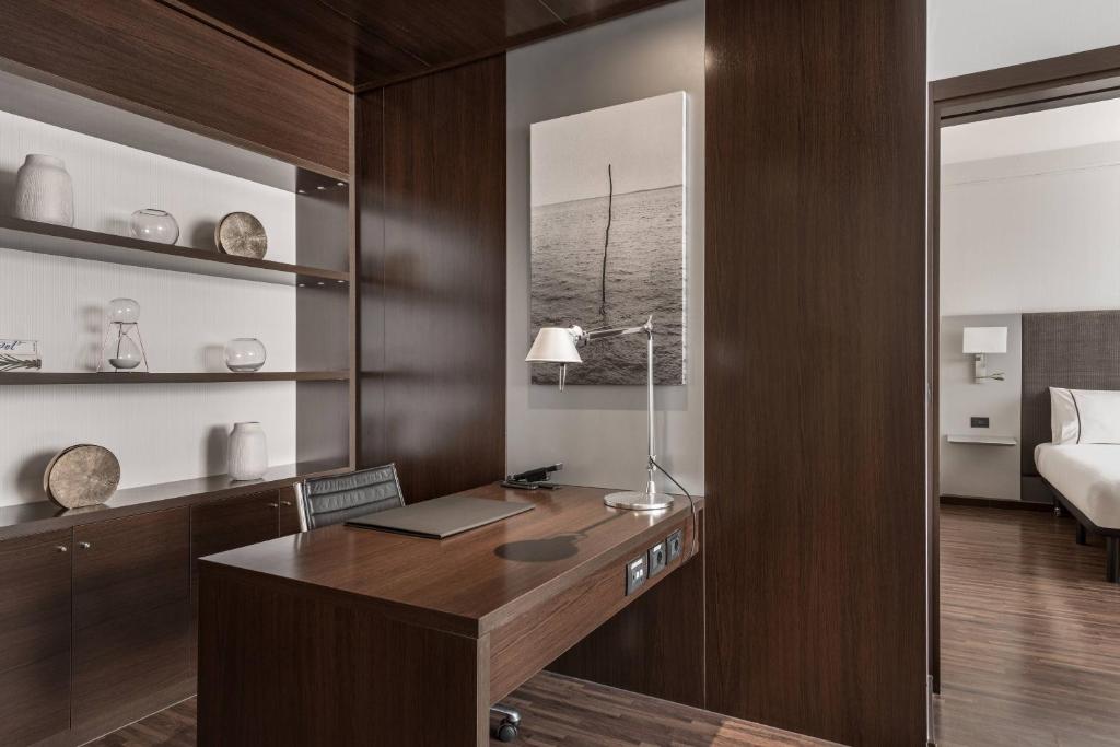 AC Hotel Bologna by Marriott - Resim 16