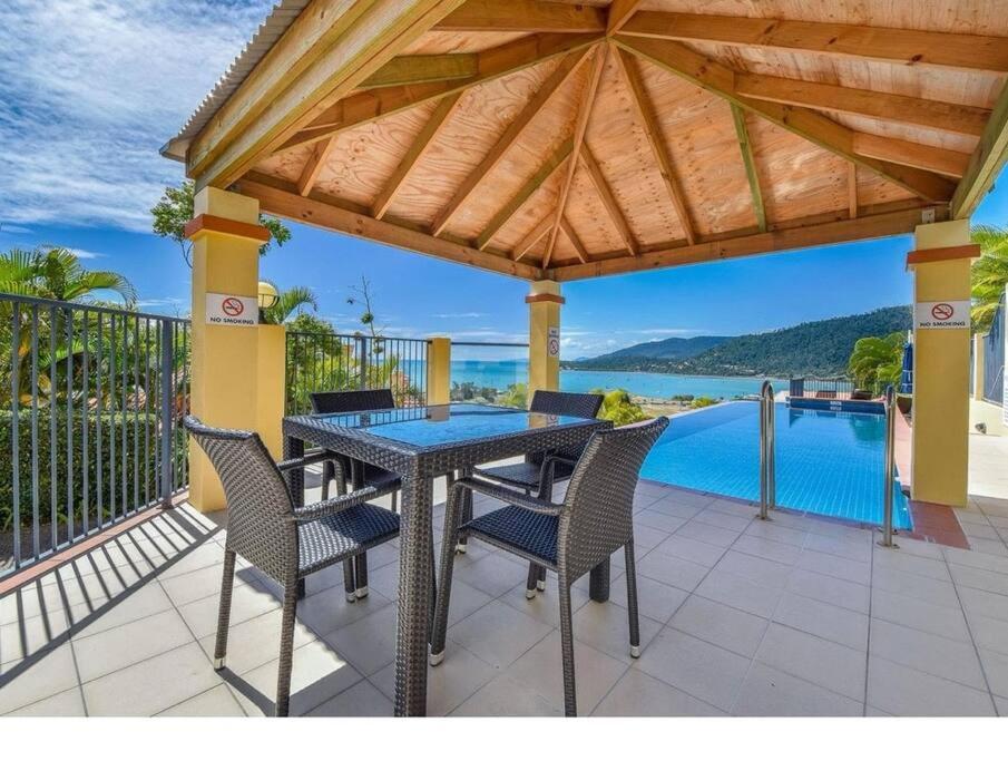 Πισίνα στο ή κοντά στο Beach Bliss Apartment- SeaViews-Wifi-Pool-Bbq