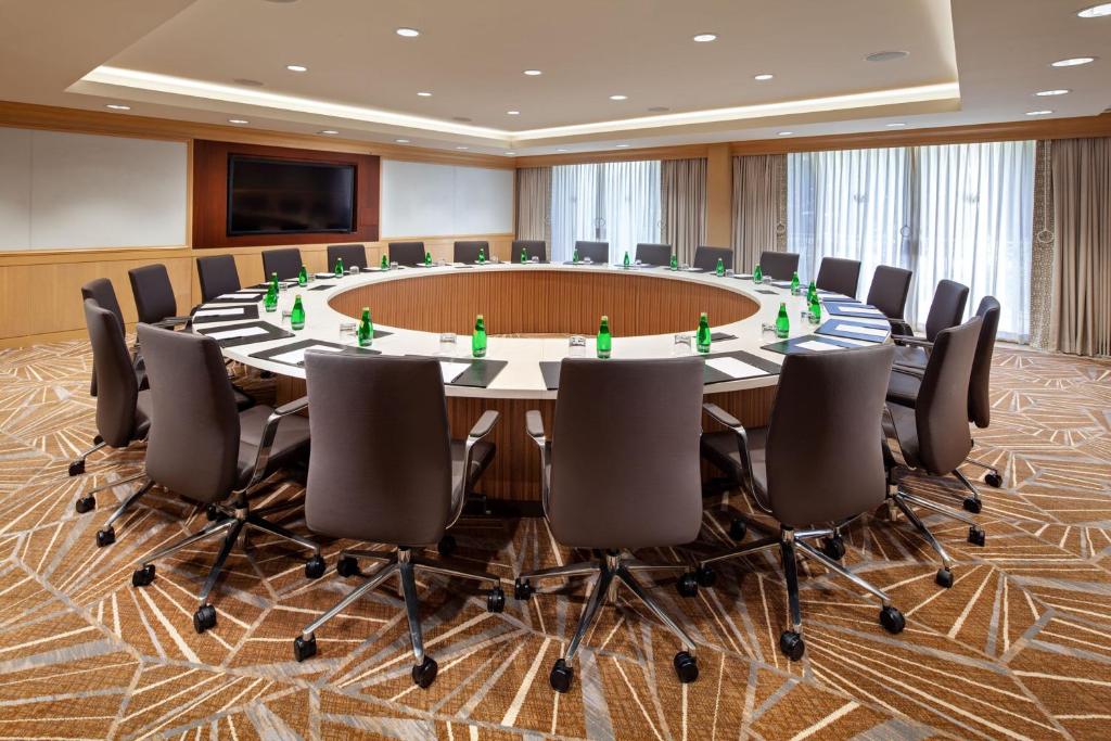 The Phoenician, a Luxury Collection Resort, Scottsdale photo