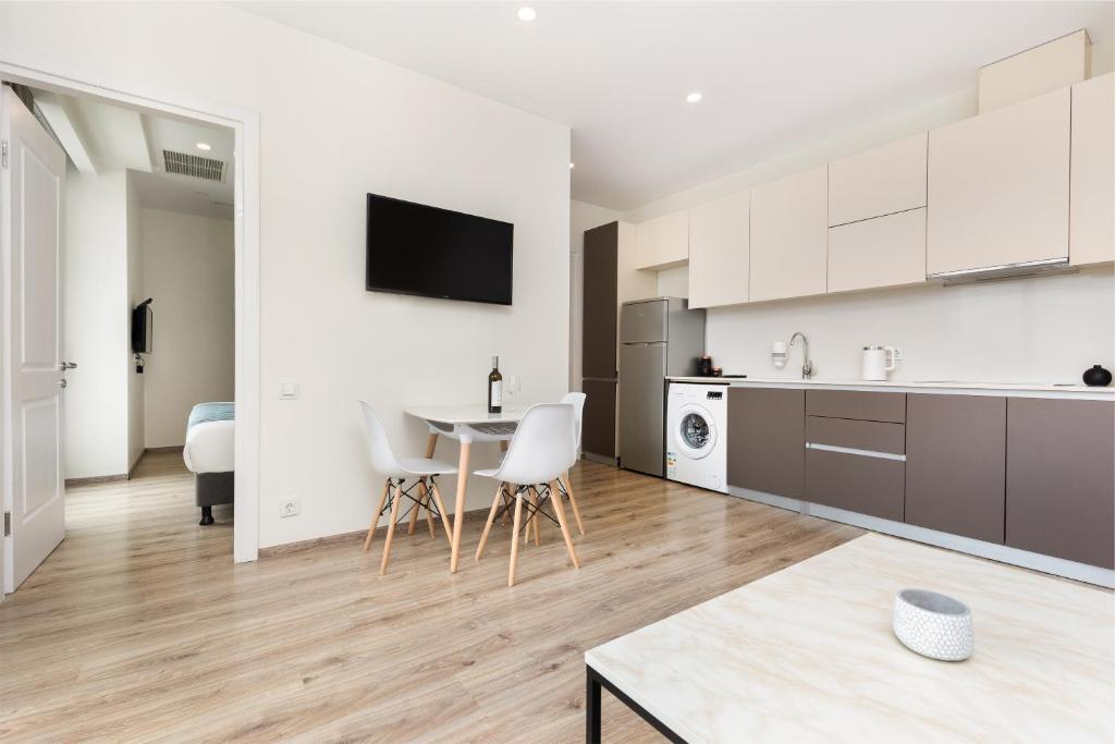 Kuchyň nebo kuchyňský kout v ubytování Bellevue Residence Suites