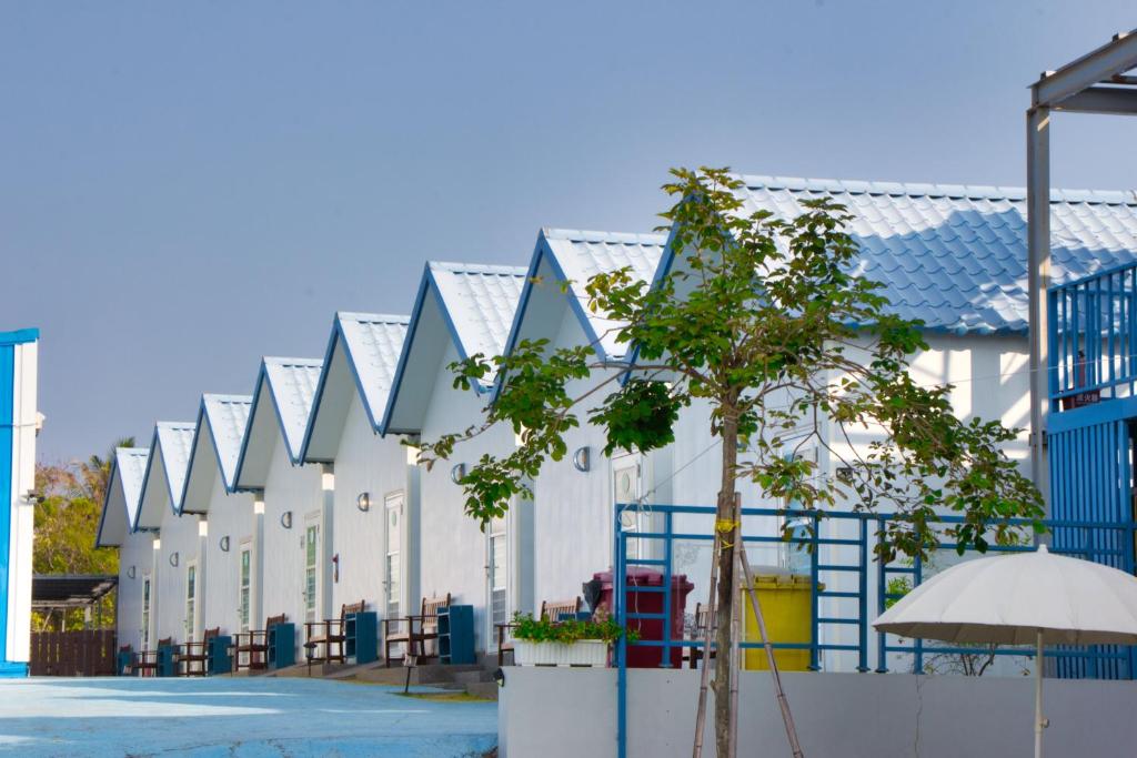 Bazén v ubytování Loju Seaview Homestay nebo v jeho okolí