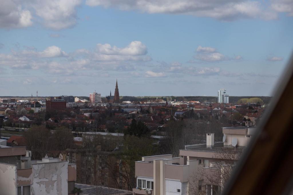 - Vistas a la ciudad desde un edificio en Panorama Osijek en Osijek