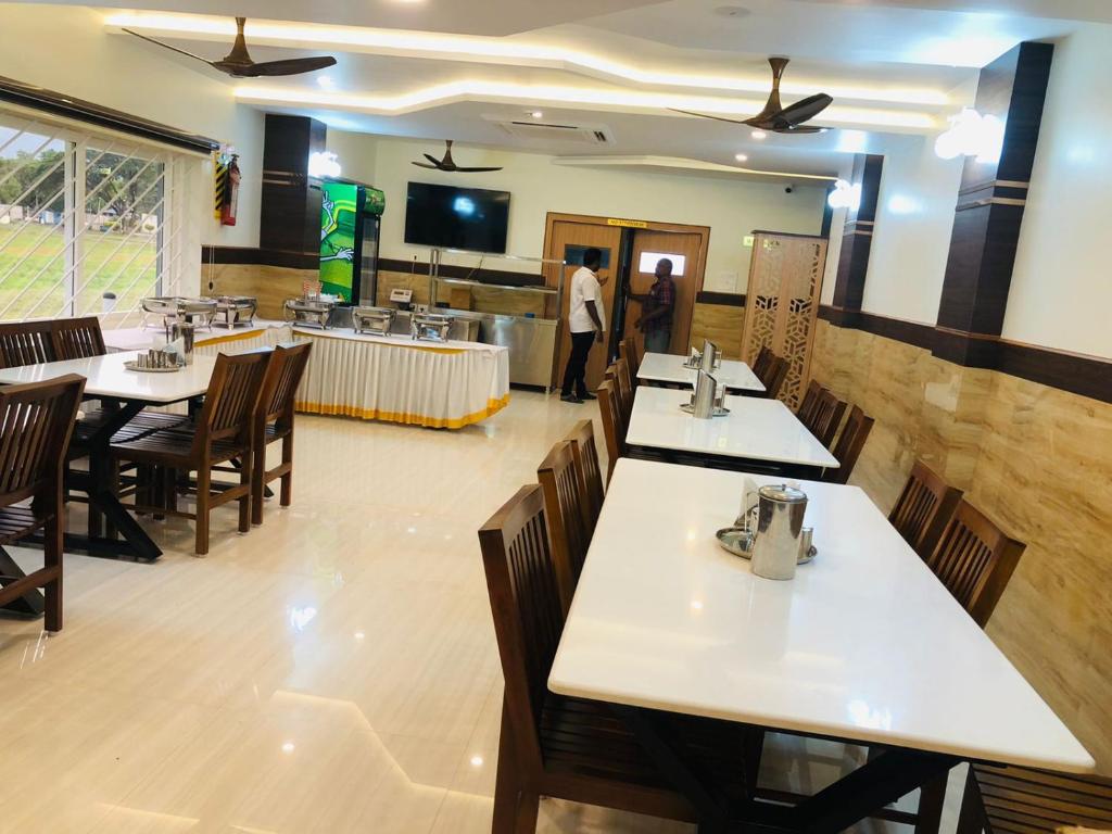 Restaurace v ubytování Sree Bharat Residency