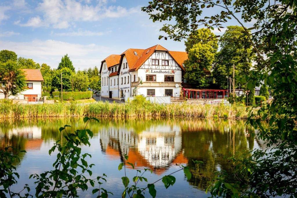 Landhotel & Reiterhof Schumann - Housity