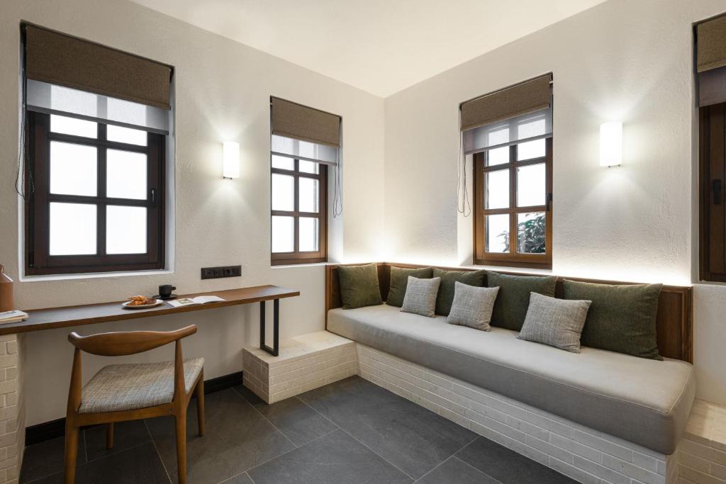 Unedo All Seasons Boutique Hotel - 16