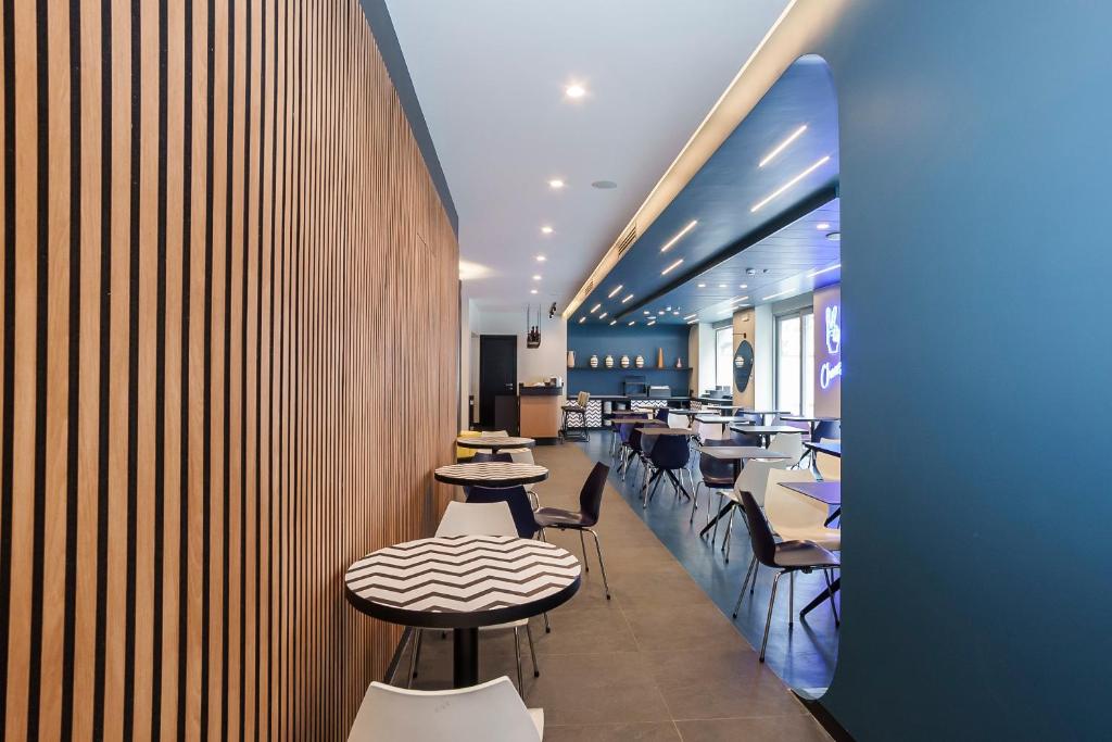 Aparthotel Colombo Roma - Resim 18