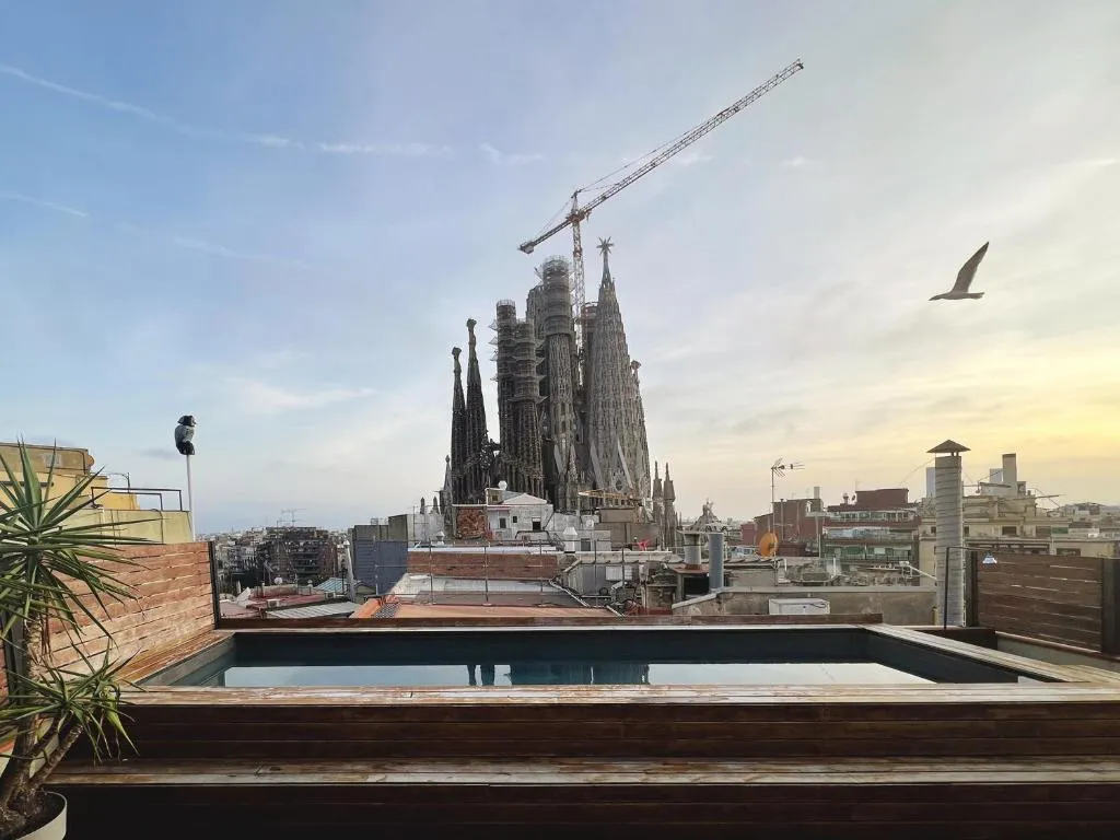 Enjoybcn Gaudi Apartments