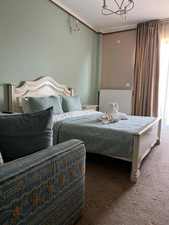 Pensiunea Baroc - Quarto Duplo Com Varanda (2 Adultos + 1 Criança)