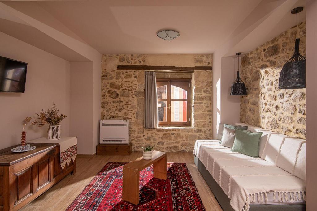 TV a/nebo společenská místnost v ubytování CARPE DIEM HOTEL