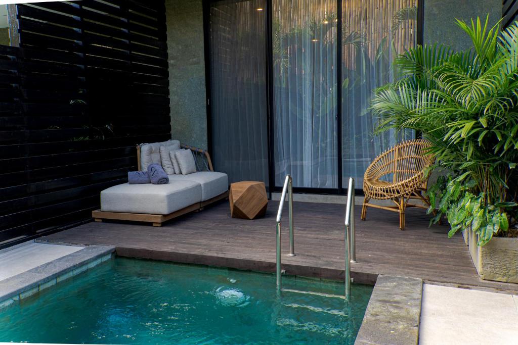 Sunny Village Batu Bolong - 11