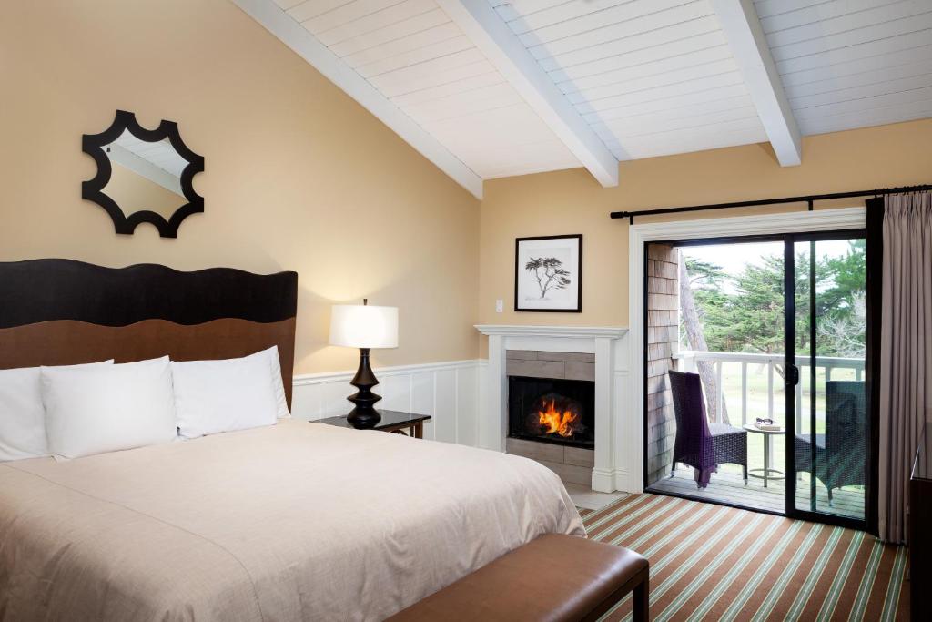 Lighthouse Lodge & Cottages - 