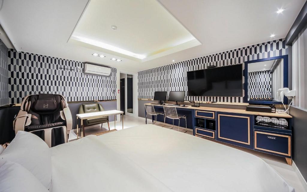 TV a/nebo společenská místnost v ubytování Cheese Hotel Seomyeon