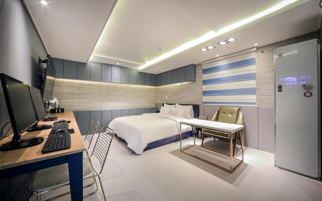 TV a/nebo společenská místnost v ubytování Cheese Hotel Seomyeon