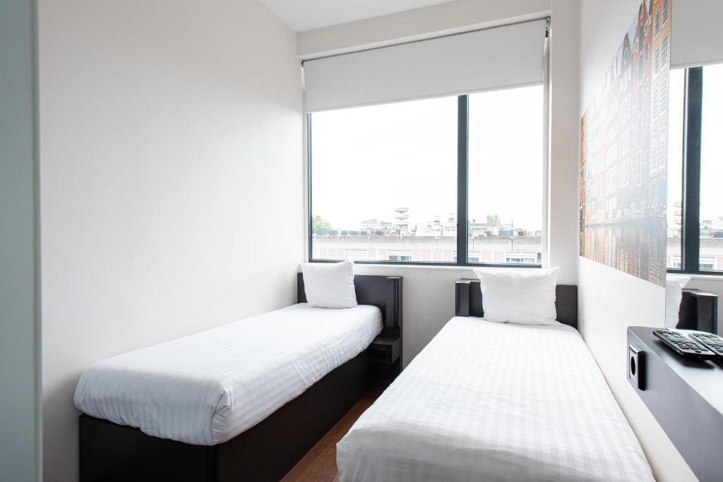 easyHotel Amsterdam City Centre South - Resim 19