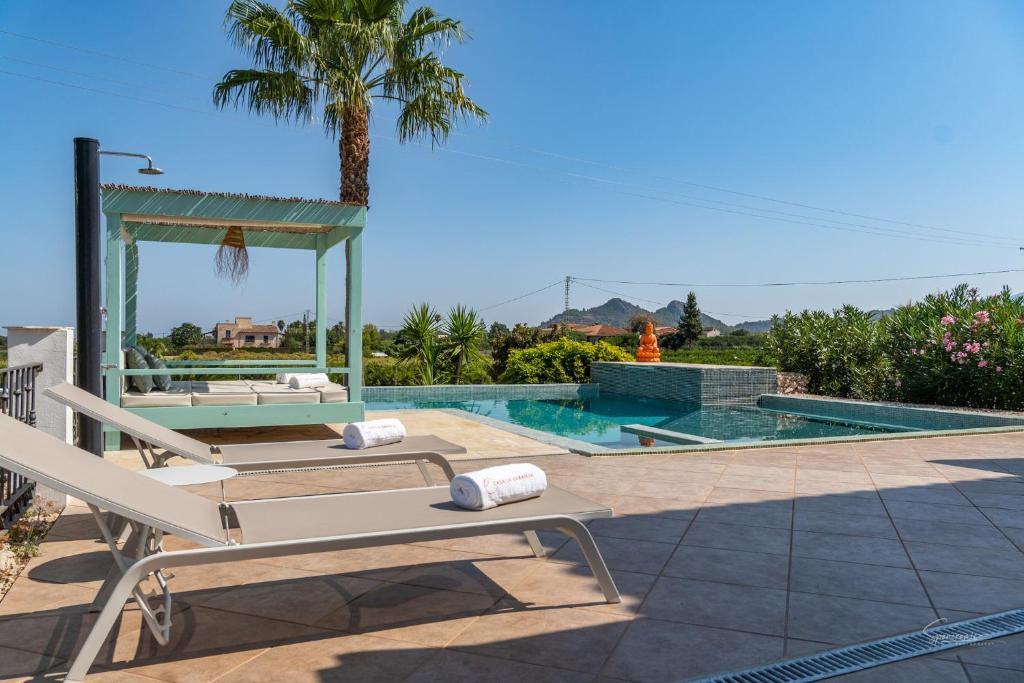 Bazén v ubytování Casa la Naranja Boutique B&B nebo v jeho okolí