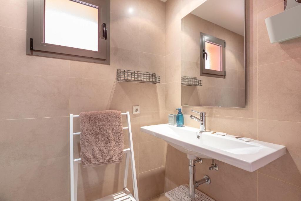 Koupelna v ubytování Sailor House con piscina en la nueva Milla de Oro
