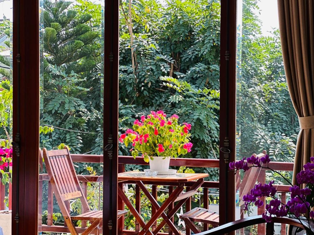 Zahrada ubytování Thuy House Hoi An