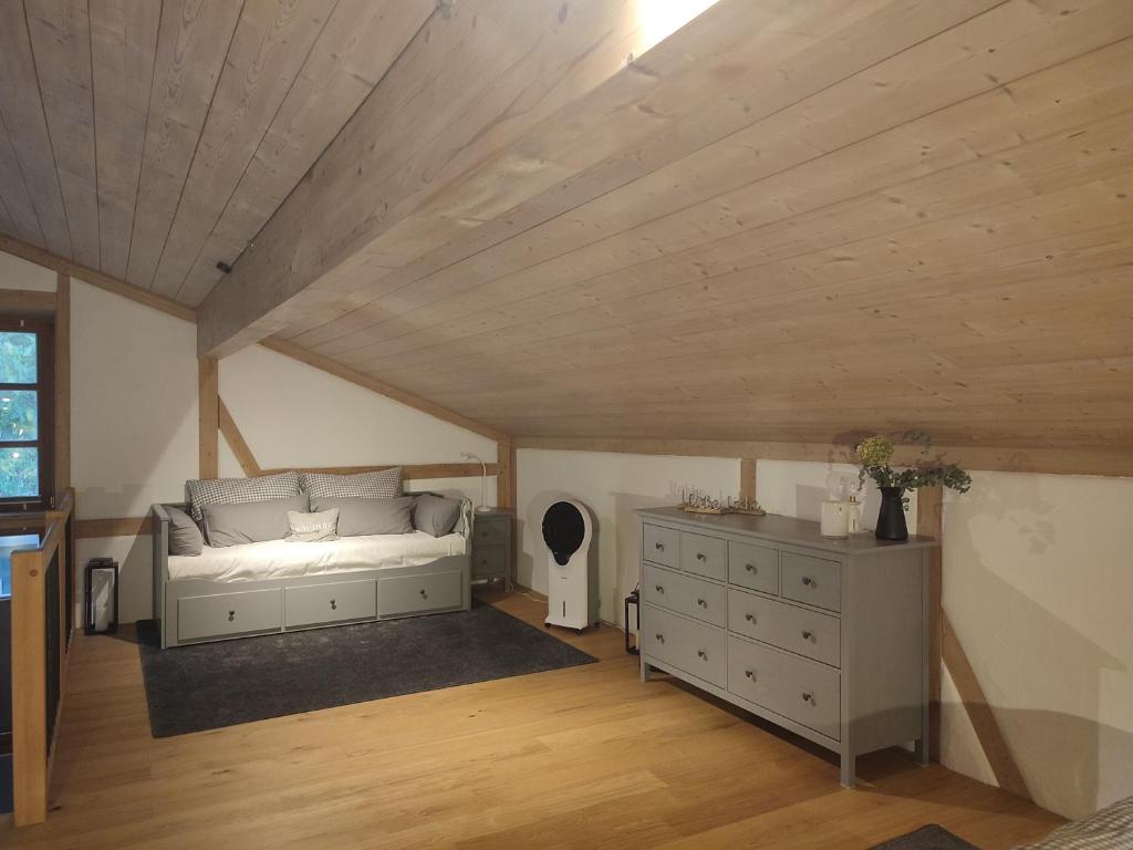En eller flere senge i et værelse på Moarhof Ferienwohnung2