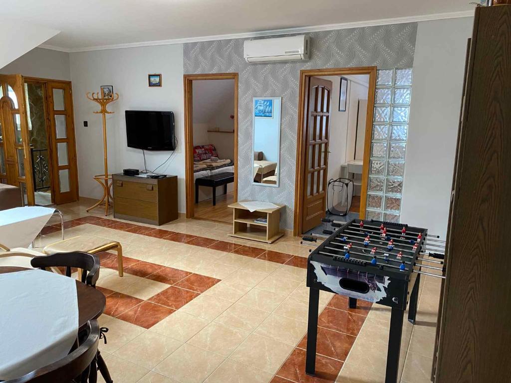 Zdjęcie z galerii obiektu Apartment in Gyenesdias - Balaton 18867 w Gyenesdiás