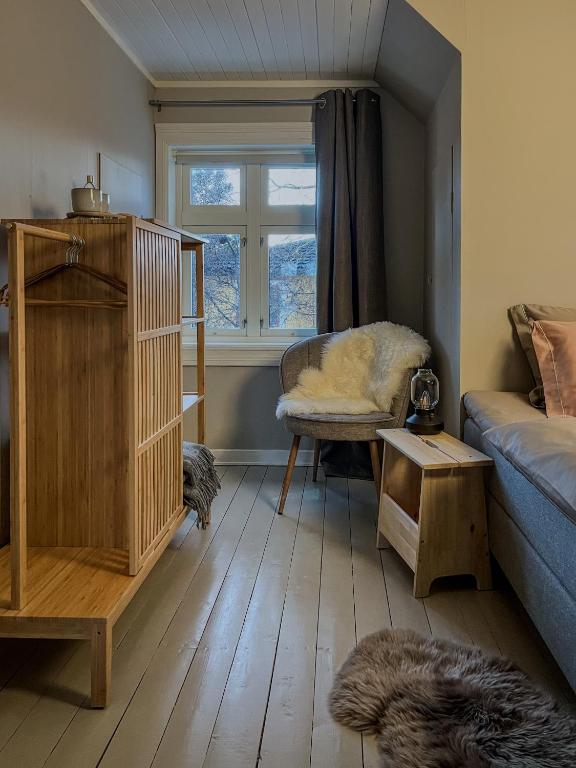 Гостиная зона в Husly Reine - your home with Reinebringen view