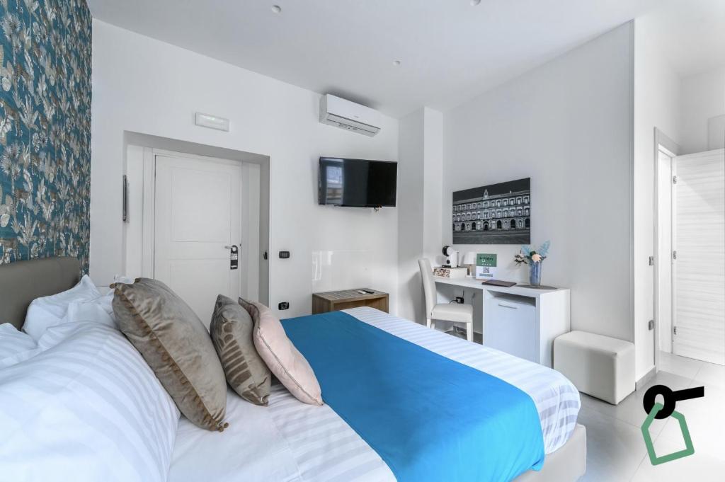 Hotiday Room Collection - Napoli Sant'Arcangelo - Resim 30