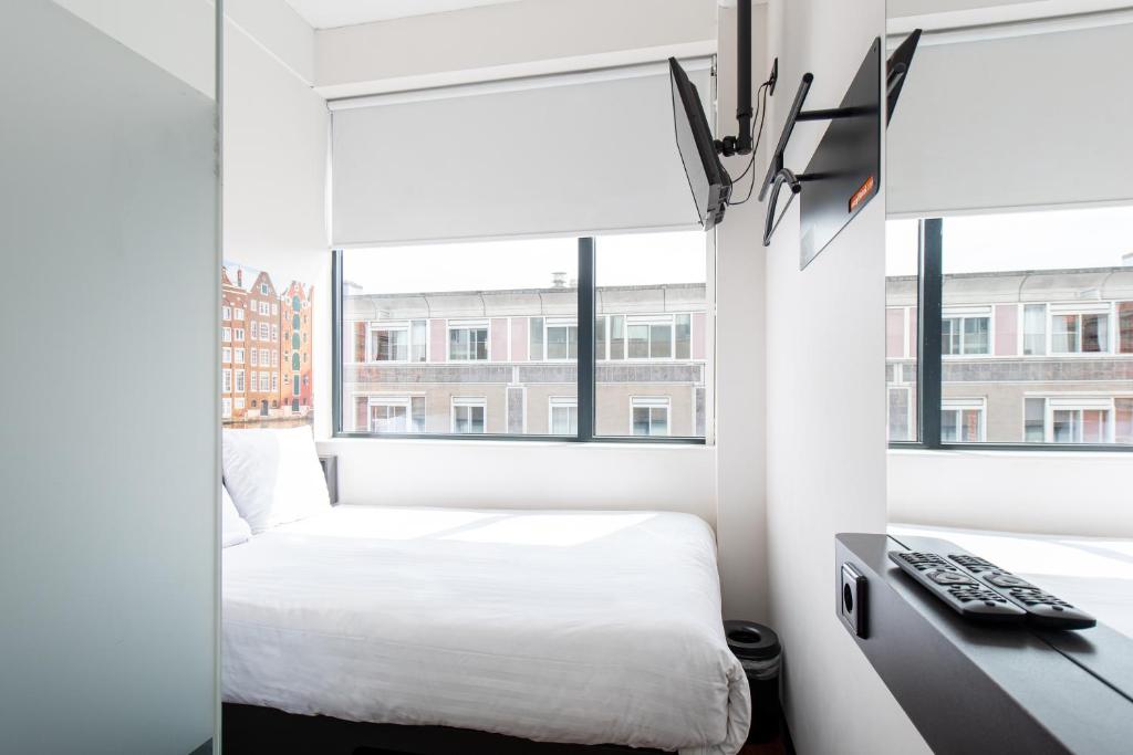 easyHotel Amsterdam City Centre South - Resim 44