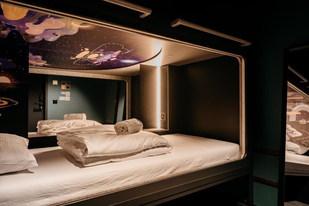 
Capsule lower level - Disability Access
