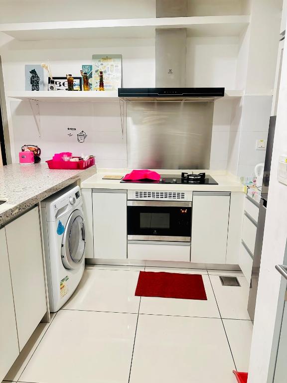Kuchyň nebo kuchyňský kout v ubytování Sutera Luxurious Loft 1
