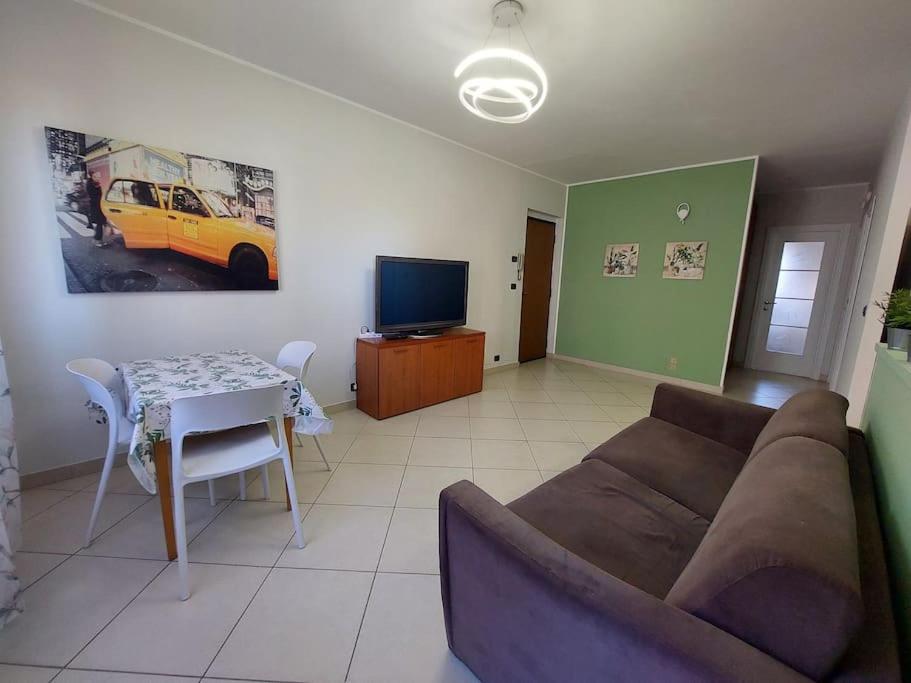 TV a/nebo společenská místnost v ubytování Gru House Family