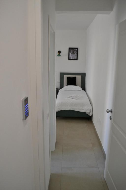 Dion Guest House - 9