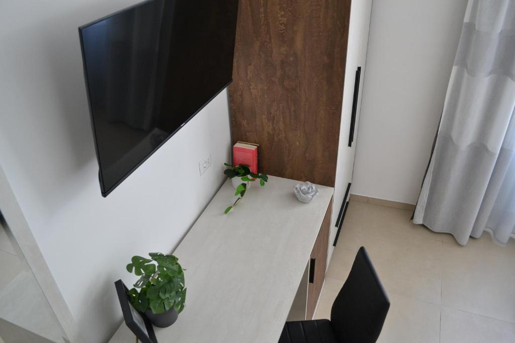 Dion Guest House - 17